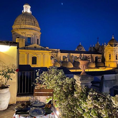 Casa Modica - Luxury Rooms Noto Exteriér fotografie